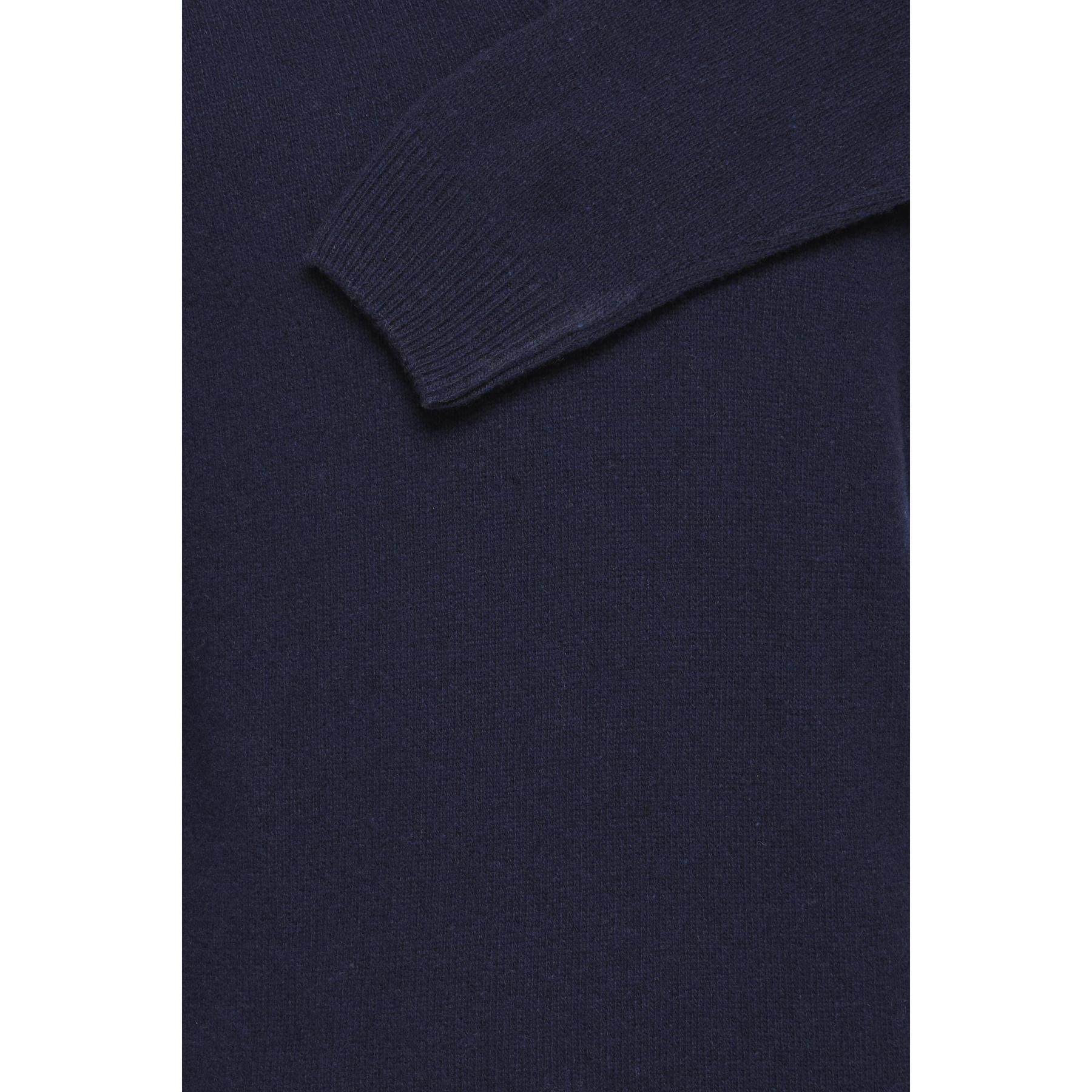product/c/a/casual-friday_20505313-193923_2.jpg