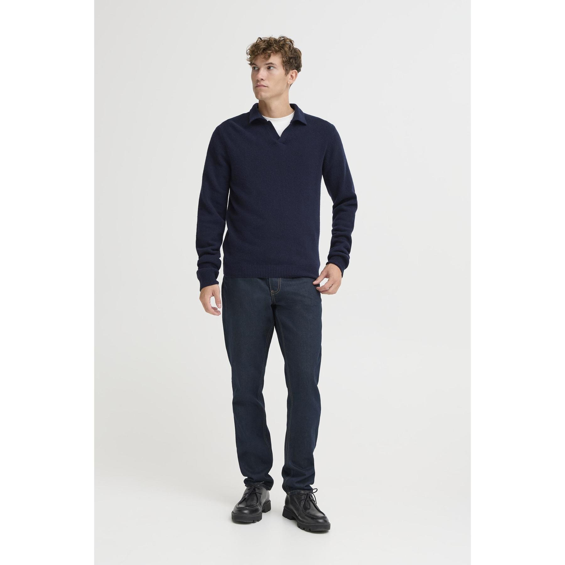 product/c/a/casual-friday_20505313-193923_3.jpg