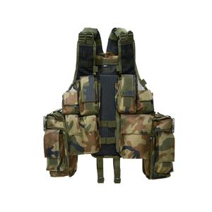 8006-10-taktische-westen-brandit-woodland-tu