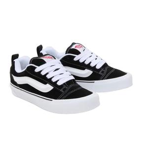 vn0009qc6bt-sneakers-vans-knu-skool-schwarz-weiss-34-5